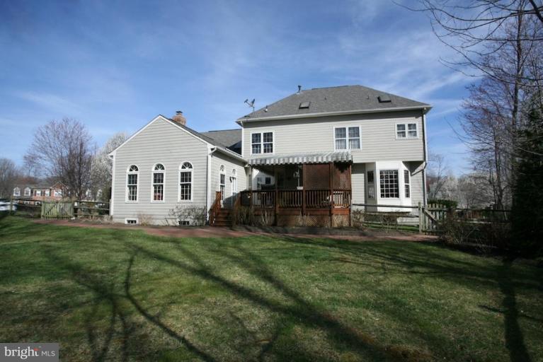 11401 Wild Bramble Way Reston, VA 20194 - Photo 6 of 30 Exterior #4