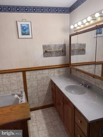 $1,975 | 1718 Clay Hill Road, Greencastle, PA 17225