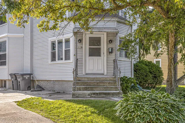 $240,000 | 1818 North 9th Street, Unit 1820, Sheboygan, WI 53081