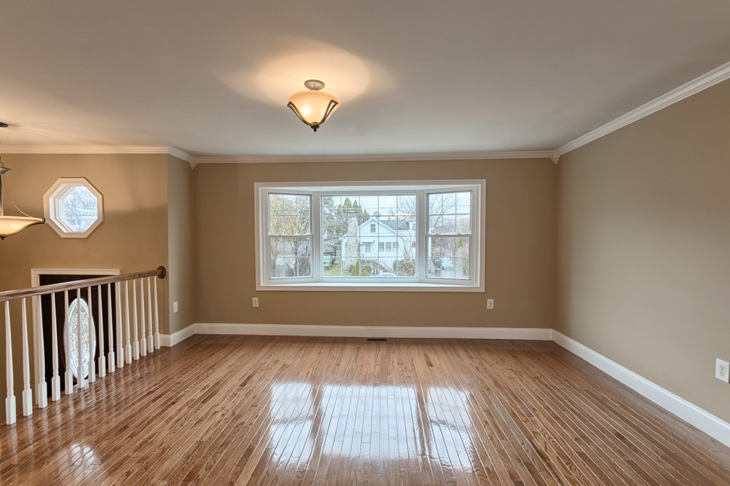 60 Comet Road Methuen, MA 01844 - Photo 4 of 29 Gallery Image 4