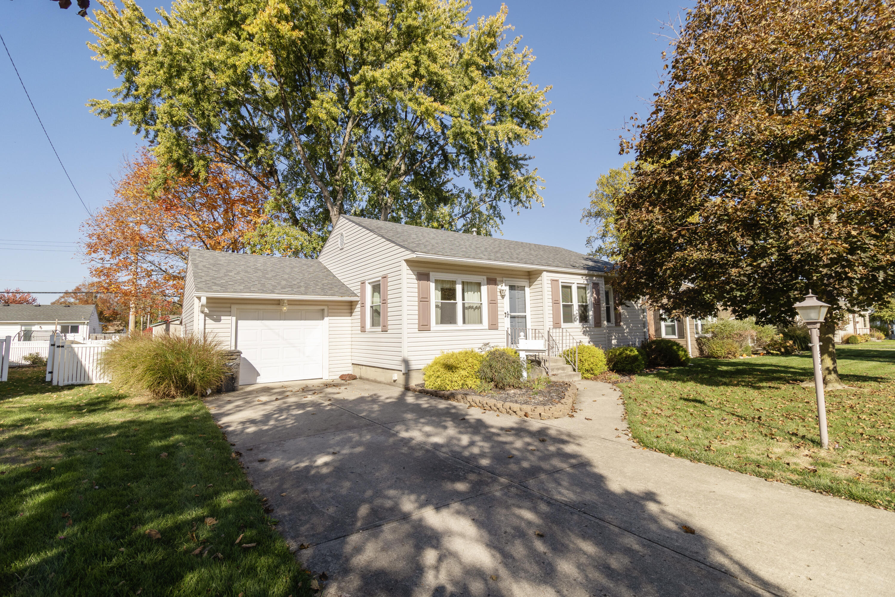 1349 Croydon Road Troy, OH 45373 - Photo 3 of 20 Gallery Image 3