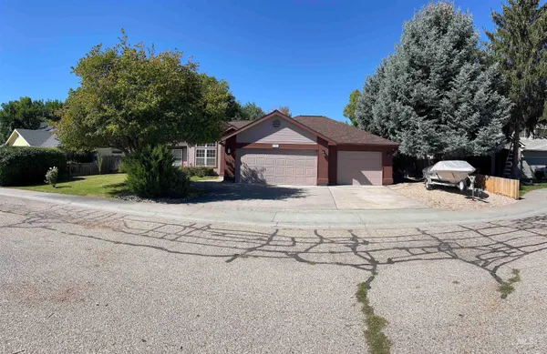 $410,000 | 1785 Knight Court, Mountain Home, ID 83647