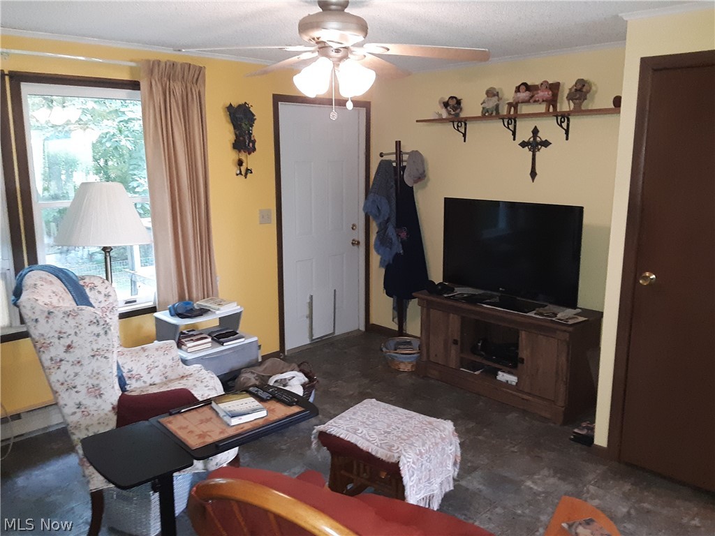 4996 Ayers Road Andover, OH 44003 - Photo 2 of 11 Gallery Image 2