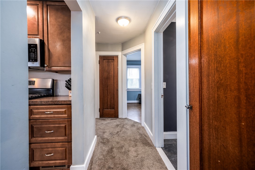 85 Hartsdale Road Irondequoit, NY 14622 - Photo 17 of 41