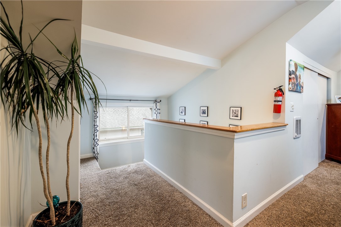 85 Hartsdale Road Irondequoit, NY 14622 - Photo 25 of 41