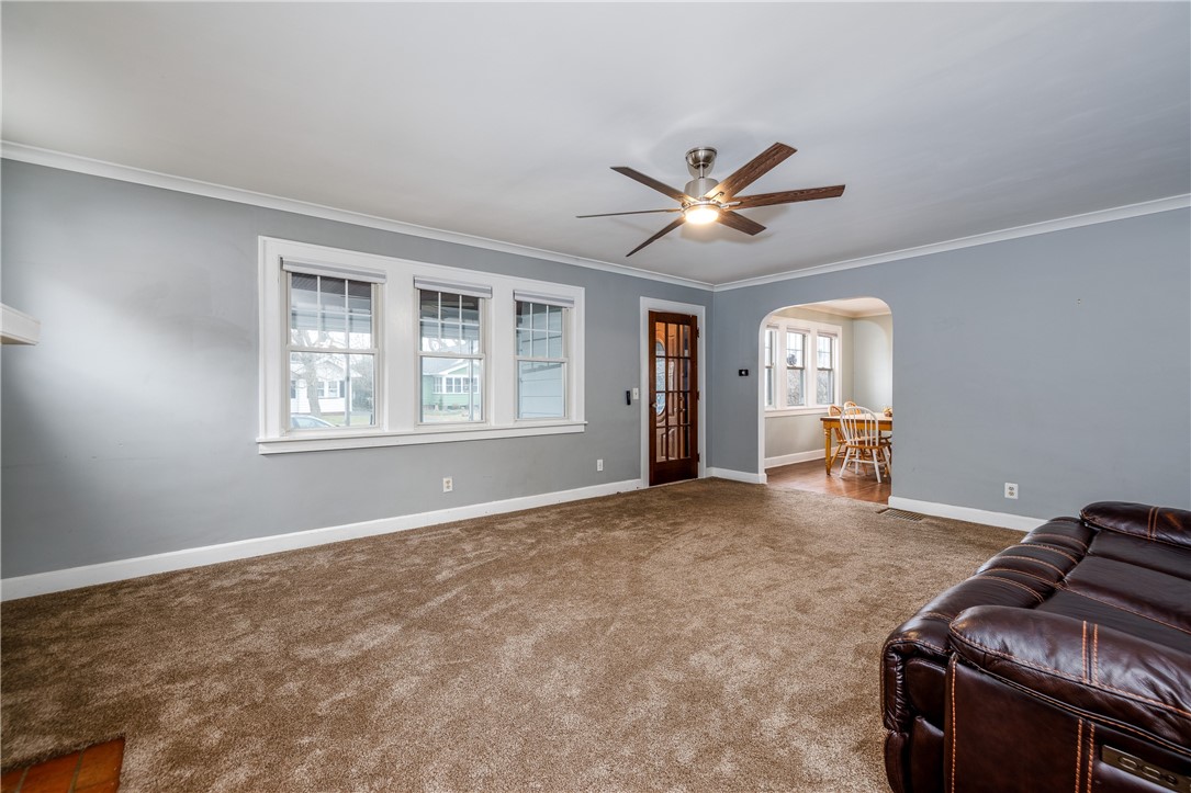 85 Hartsdale Road Irondequoit, NY 14622 - Photo 6 of 41