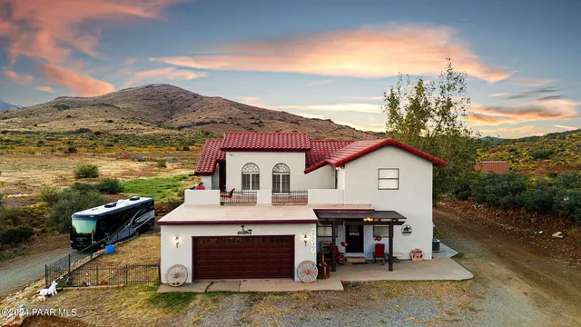 $725,000 | 11150 South Jefferson Street, Mayer, AZ 86333