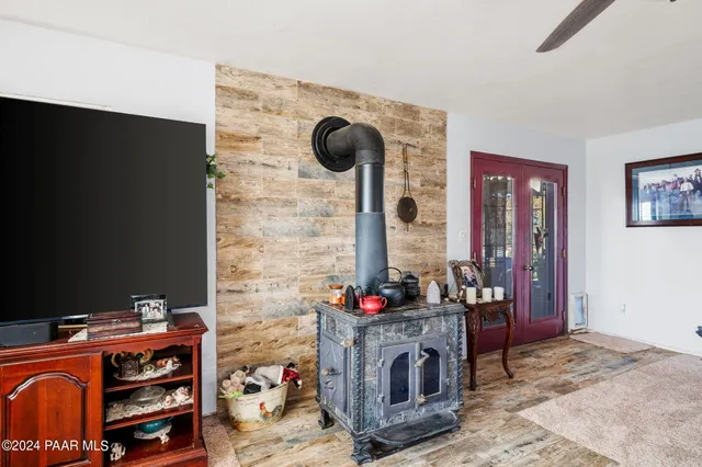 $725,000 | 11150 South Jefferson Street, Mayer, AZ 86333