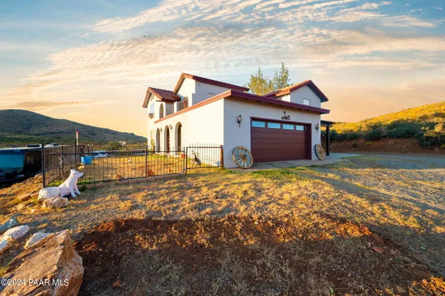 $725,000 | 11150 South Jefferson Street, Mayer, AZ 86333