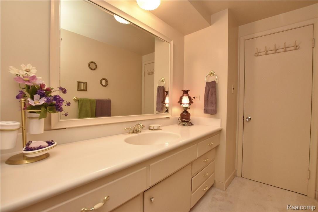 6877 Dublin Fair Road Troy, MI 48098 - Photo 24 of 33 DublinFair6877_76.JPG