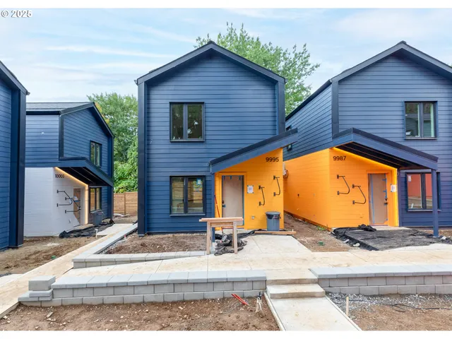 $250,000 | 9995 Southeast Cottage Lane, Unit 10, Milwaukie, OR 97222