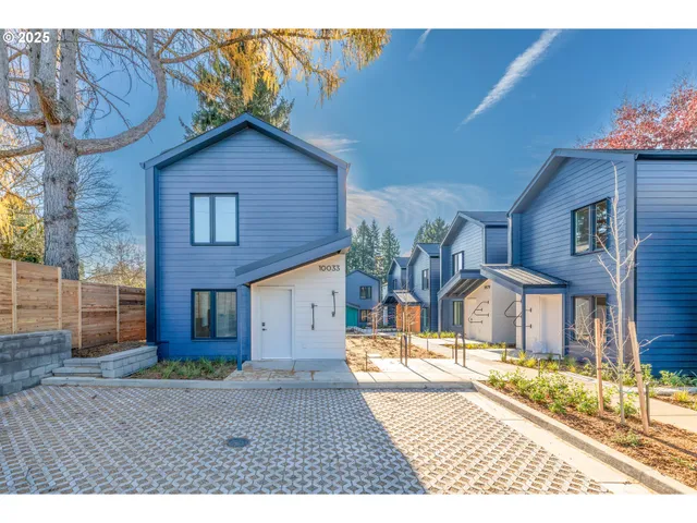 $250,000 | 9995 Southeast Cottage Lane, Unit 10, Milwaukie, OR 97222