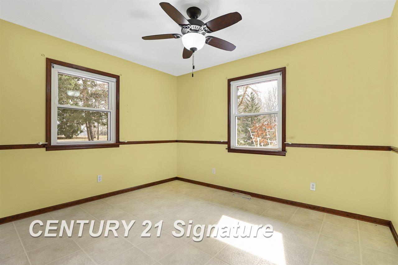 13860 Frost Road Hemlock, MI 48626 - Photo 22 of 54