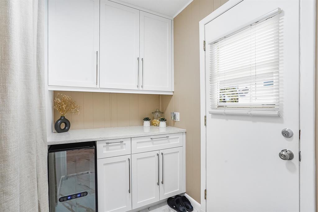 1830 Southwest 83rd Avenue Davie, FL 33324 - Photo 22 of 33 a view of cabinets and window
