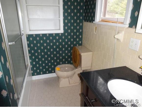 138 Poplar Grove Road Franklin, NC 28734 - Photo 3 of 14 Gallery Image 3
