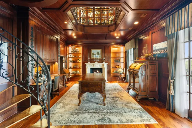 $5,750,000 | 38 East Shore Drive, The Woodlands, TX 77380