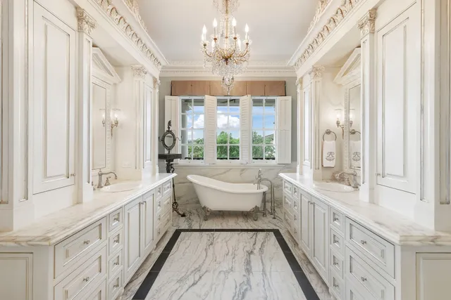 $5,750,000 | 38 East Shore Drive, The Woodlands, TX 77380