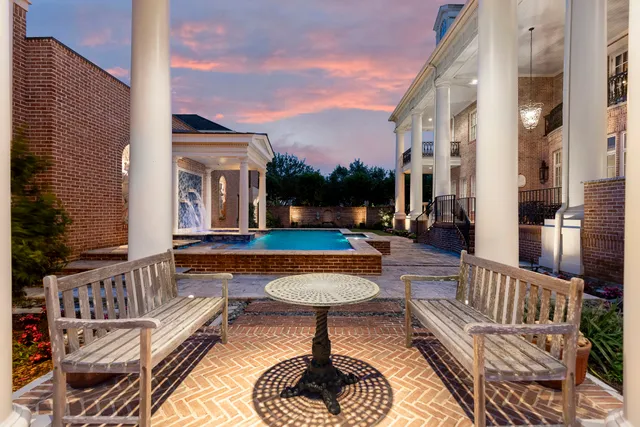 $5,750,000 | 38 East Shore Drive, The Woodlands, TX 77380