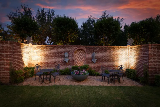 $5,750,000 | 38 East Shore Drive, The Woodlands, TX 77380