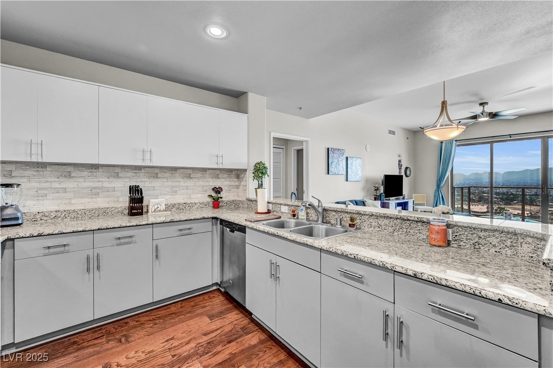 8255 South Las Vegas Boulevard, Unit 1715 Las Vegas, NV 89123 - Photo 5 of 49 Plenty of countertop space, perfect for cooking and entertaining.