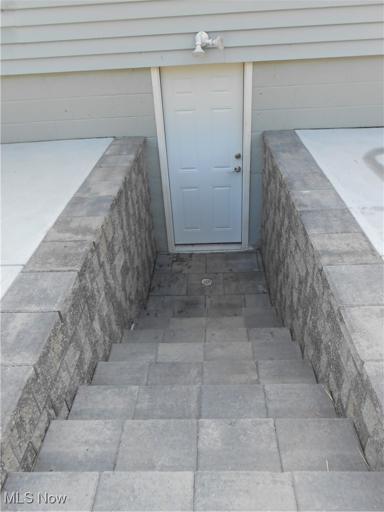 17022 Howe Road Strongsville, OH 44136 - Photo 20 of 22 Property entrance