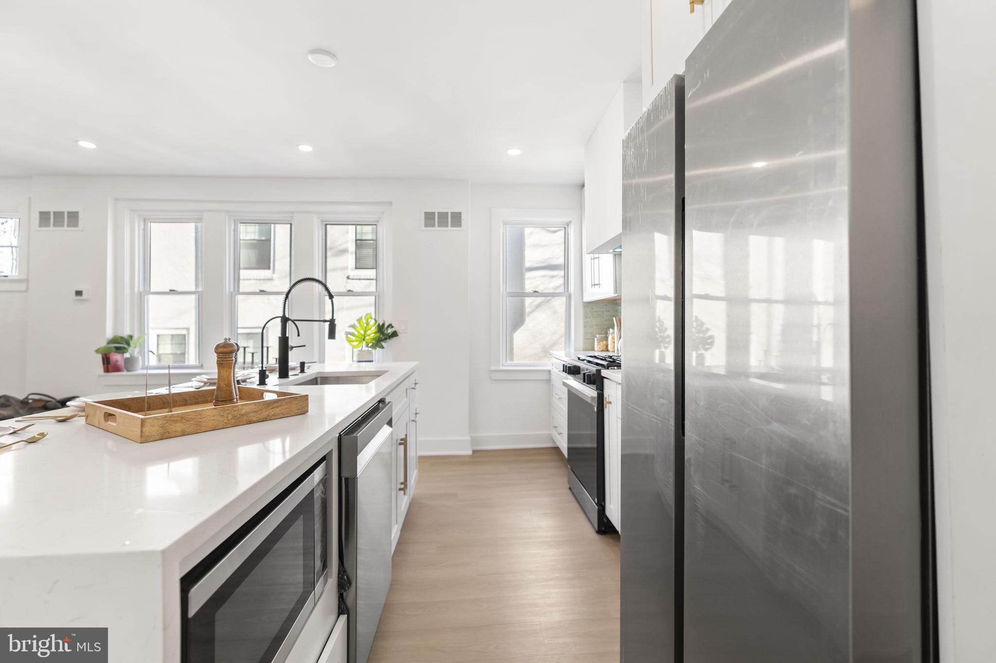 202 West Wayne Avenue, Unit B Wayne, PA 19087 - Photo 13 of 30