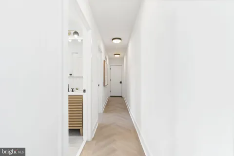 $3,800 | 202 West Wayne Avenue, Unit B, Wayne, PA 19087