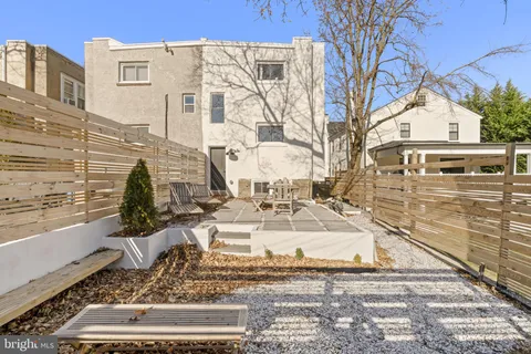 $3,800 | 202 West Wayne Avenue, Unit B, Wayne, PA 19087