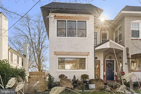 $3,800 | 202 West Wayne Avenue, Unit B, Wayne, PA 19087