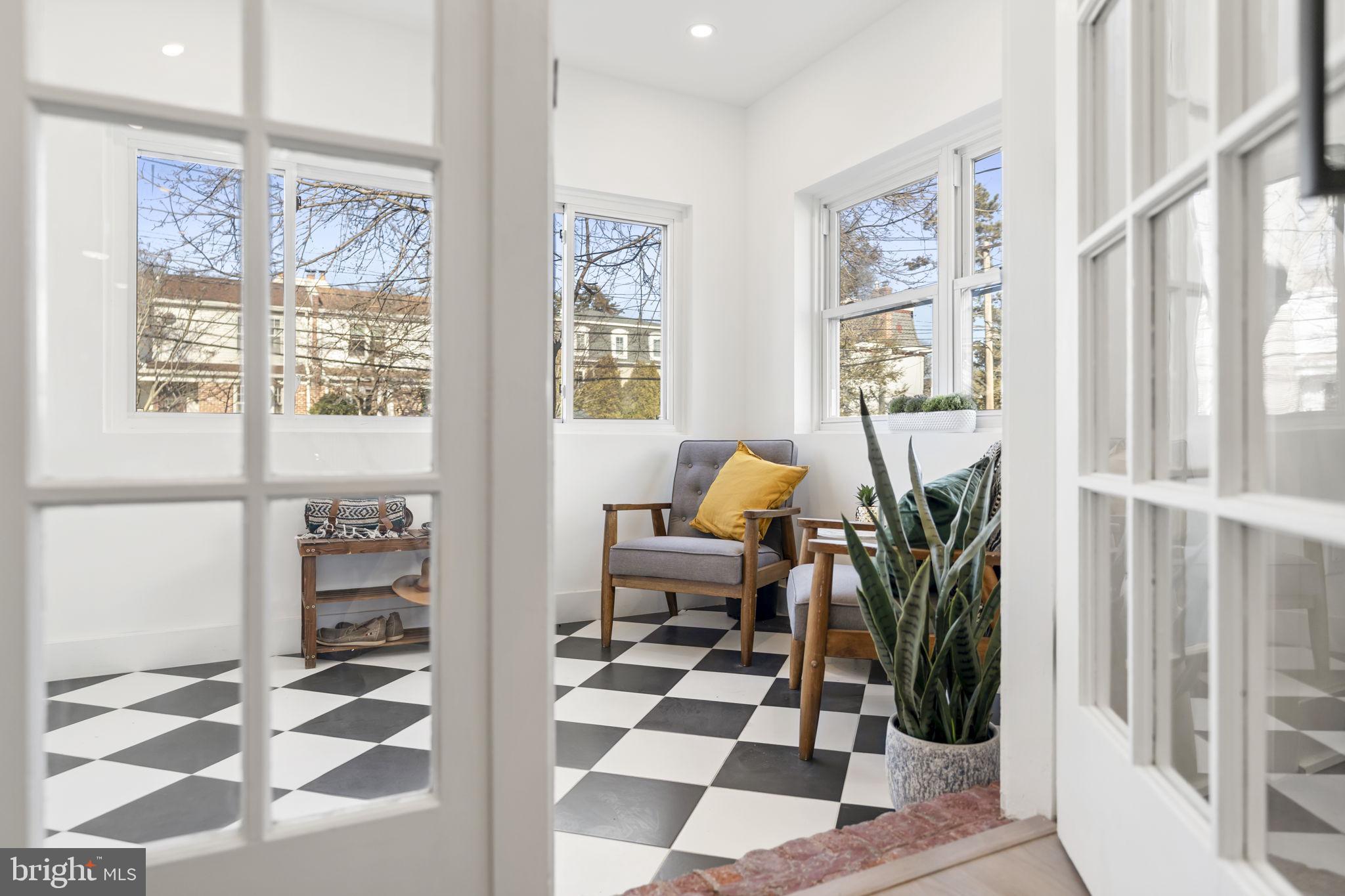 202 West Wayne Avenue, Unit B Wayne, PA 19087 - Photo 3 of 30