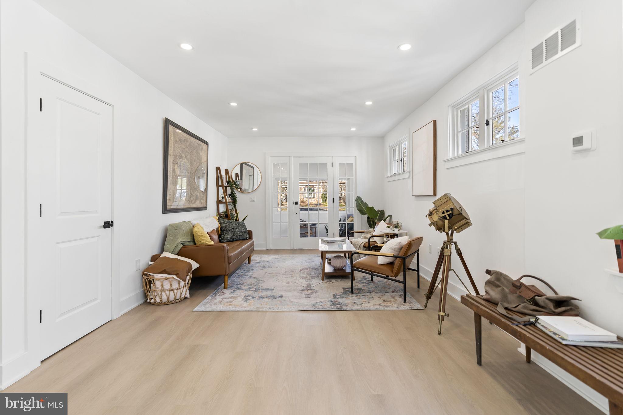 202 West Wayne Avenue, Unit B Wayne, PA 19087 - Photo 6 of 30