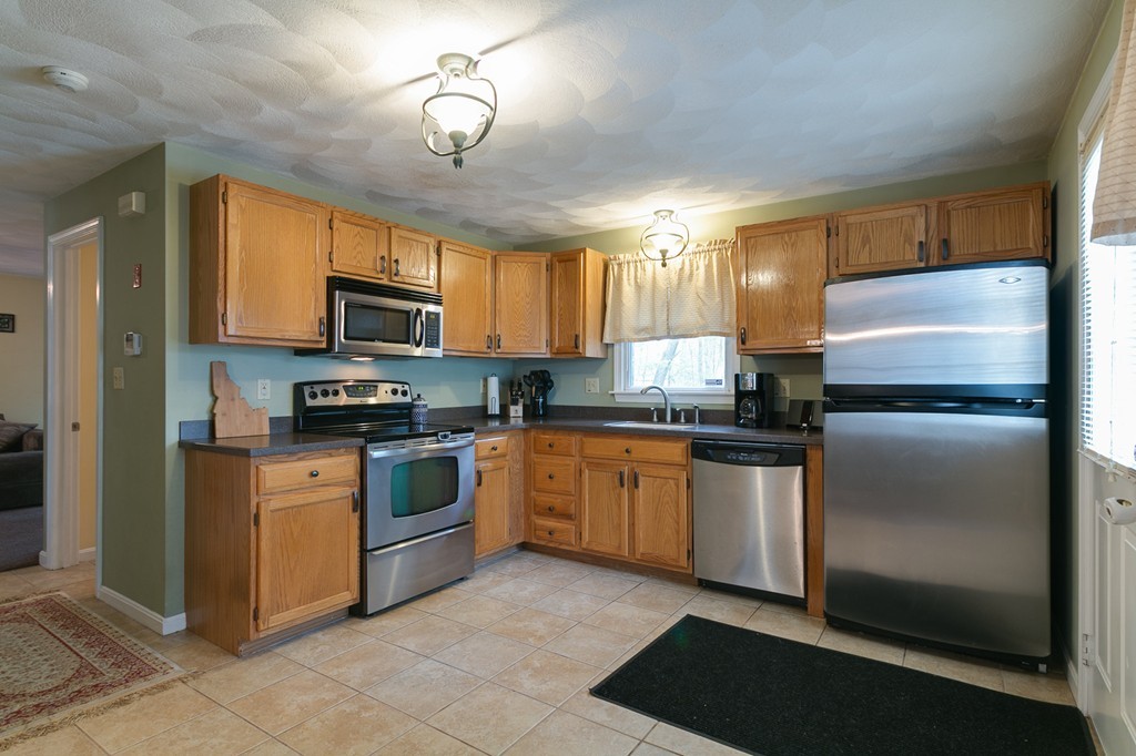 9 Milan Road Methuen, MA 01844 - Photo 8 of 24 Gallery Image 8