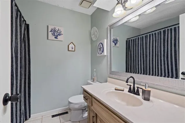 $259,900 | 928 Northeast Mulberry Street, Lee's Summit, MO 64086