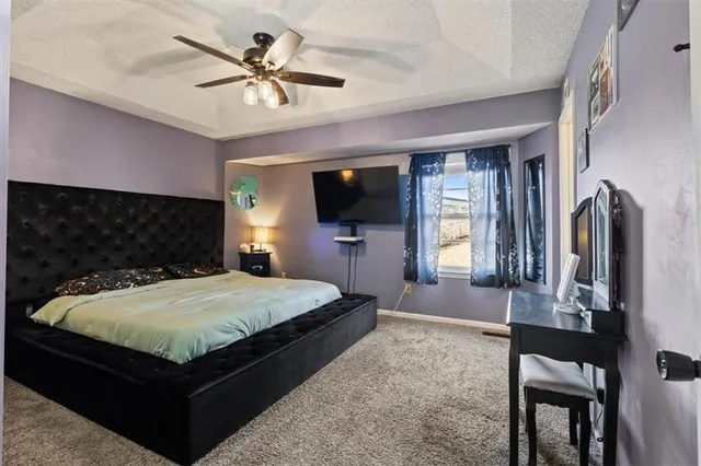 $259,900 | 928 Northeast Mulberry Street, Lee's Summit, MO 64086