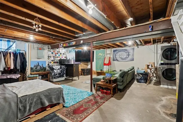 $259,900 | 928 Northeast Mulberry Street, Lee's Summit, MO 64086