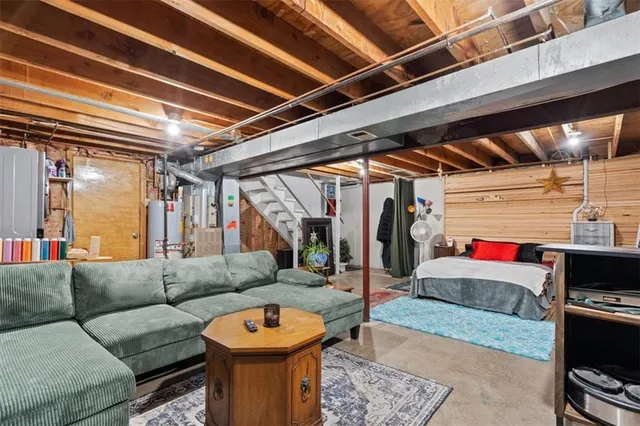 $259,900 | 928 Northeast Mulberry Street, Lee's Summit, MO 64086