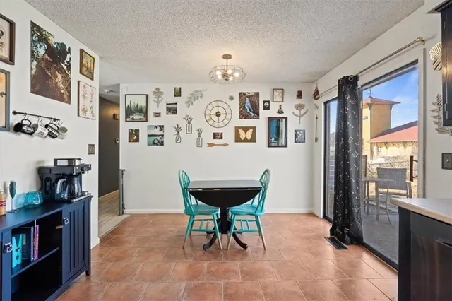 $259,900 | 928 Northeast Mulberry Street, Lee's Summit, MO 64086