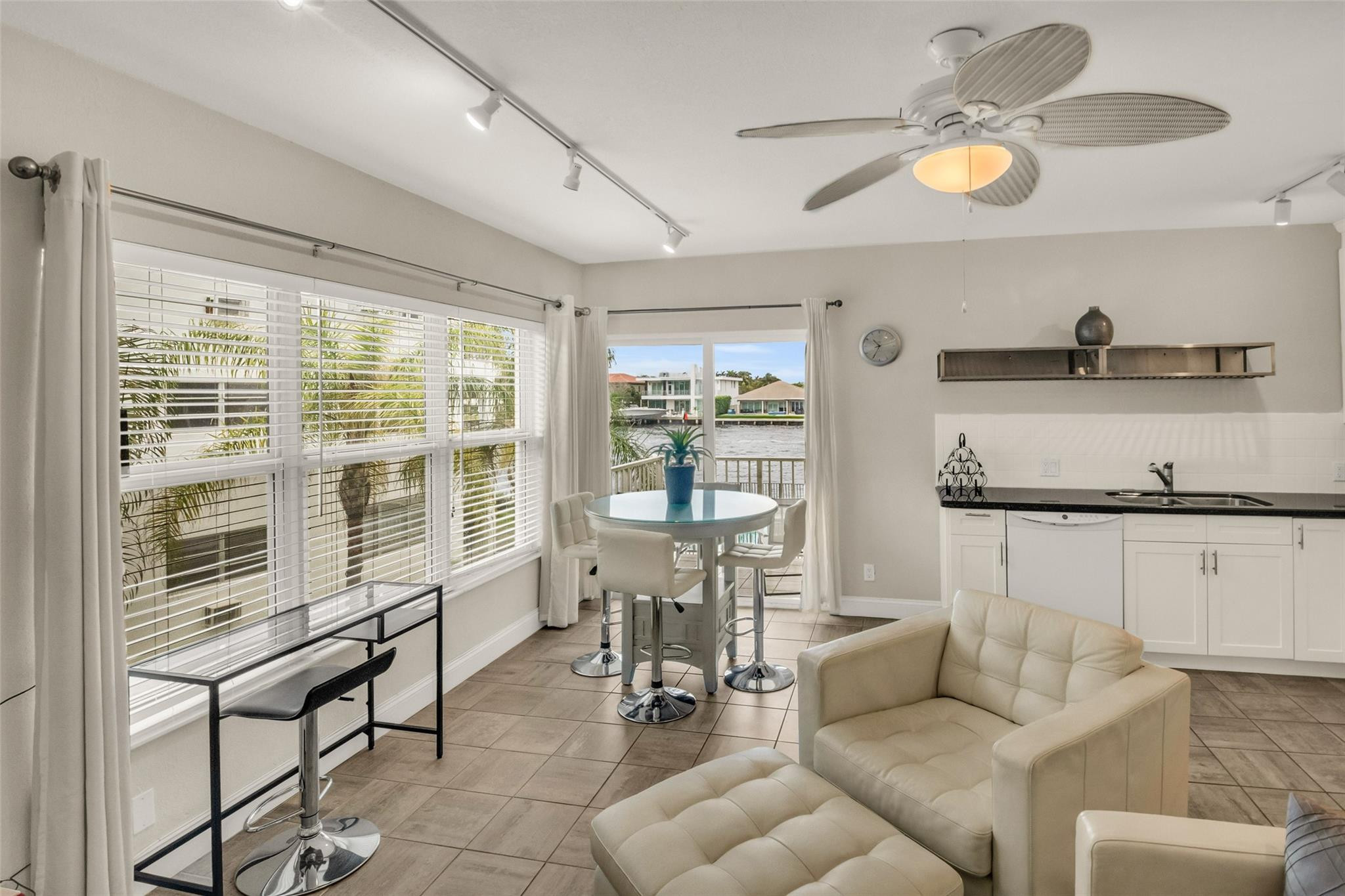 615 South Riverside Drive, Unit 8 Pompano Beach, FL 33062 - Photo 16 of 33 Photo 16