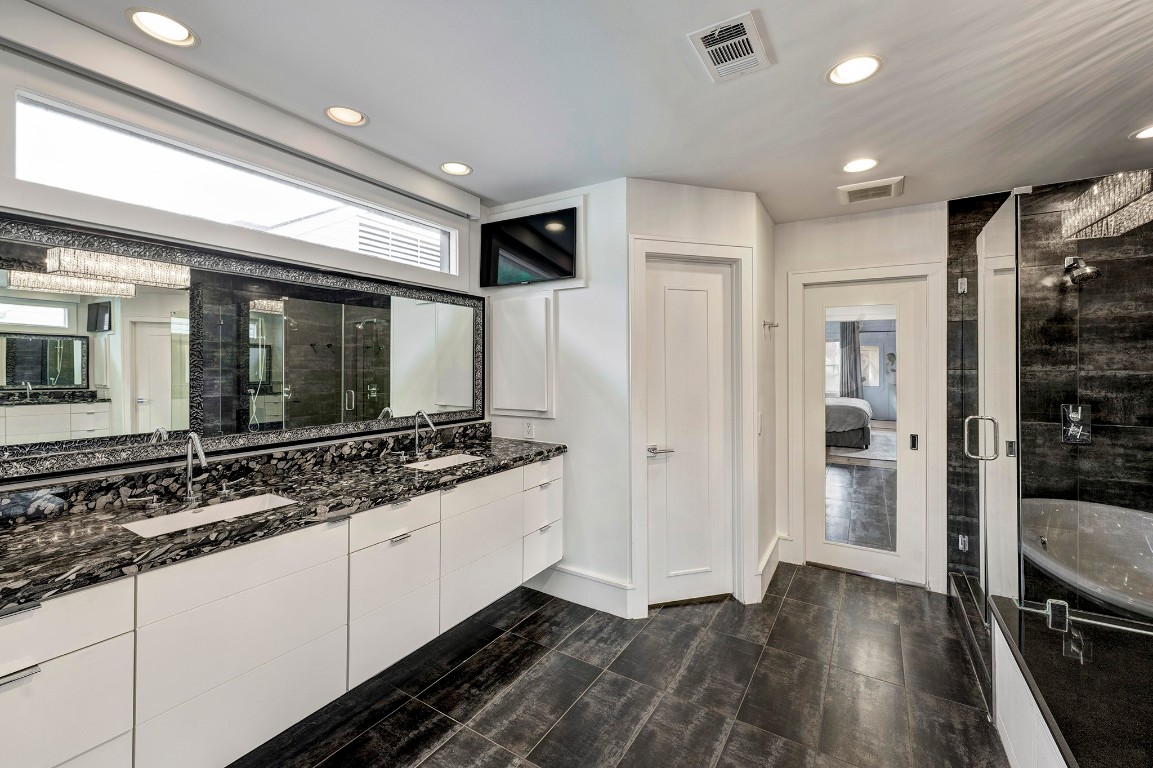 2234 Goldsmith Street Houston, TX 77030 - Photo 20 of 32