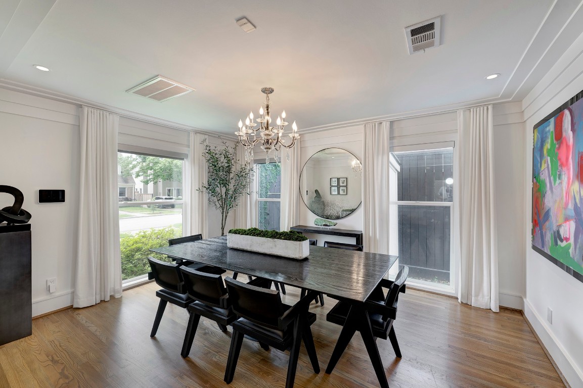 2234 Goldsmith Street Houston, TX 77030 - Photo 8 of 32