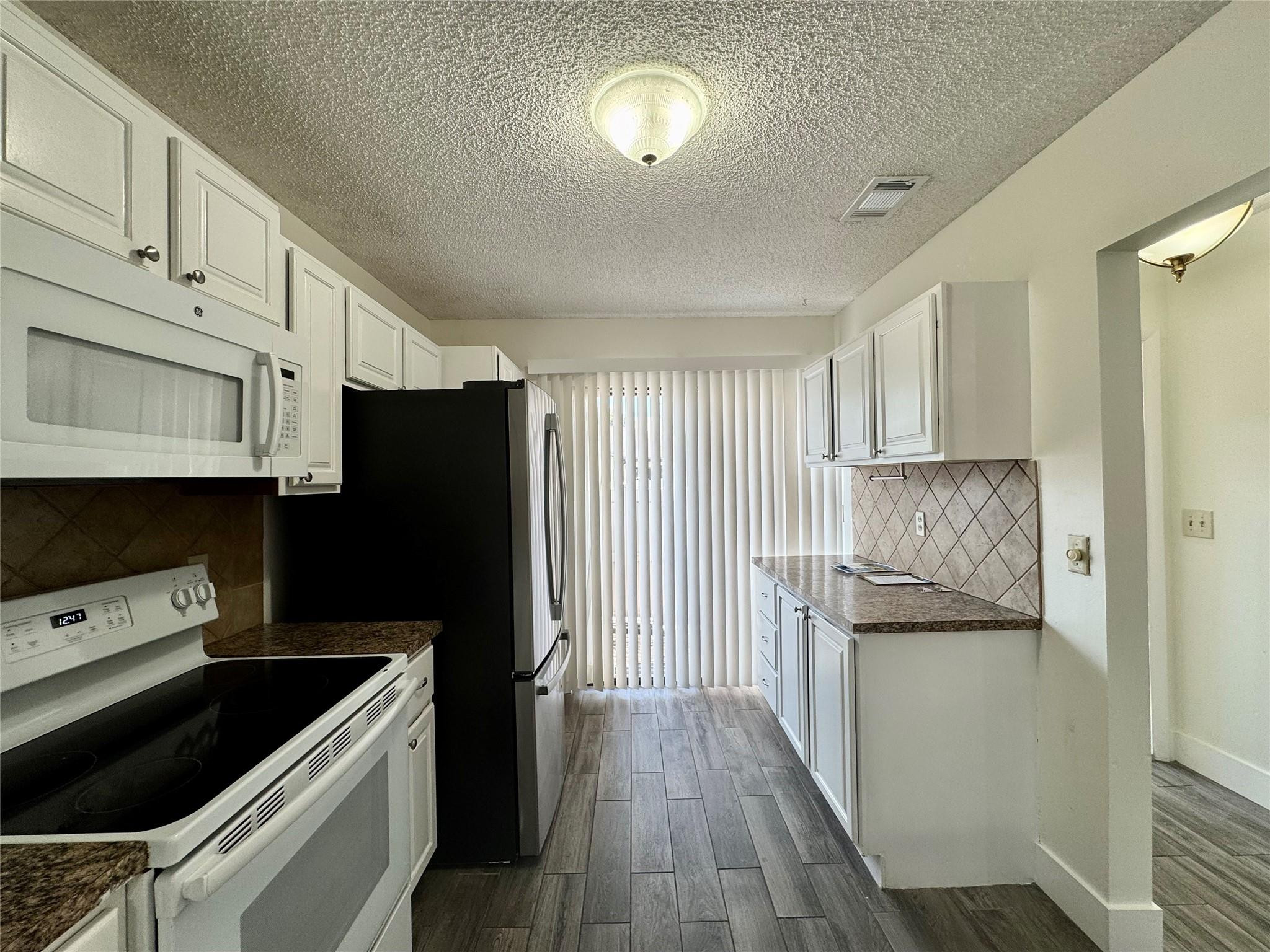 545 Banks Road, Unit 7522 Margate, FL 33063 - Photo 4 of 24 Photo 4