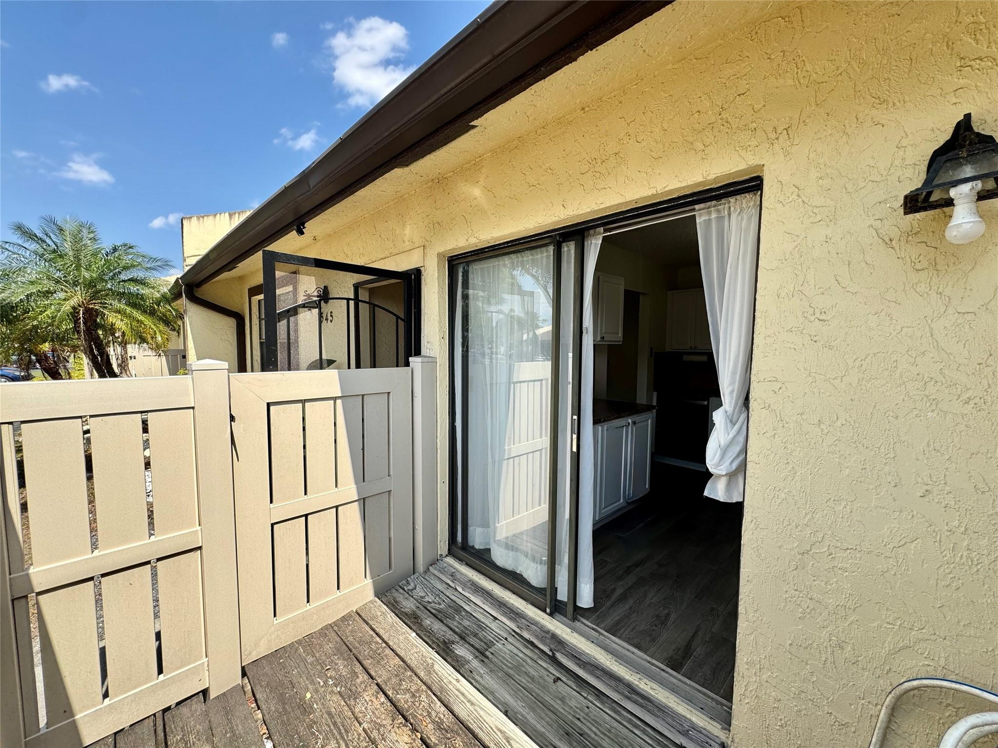 545 Banks Road, Unit 7522 Margate, FL 33063 - Photo 5 of 24 Front Patio