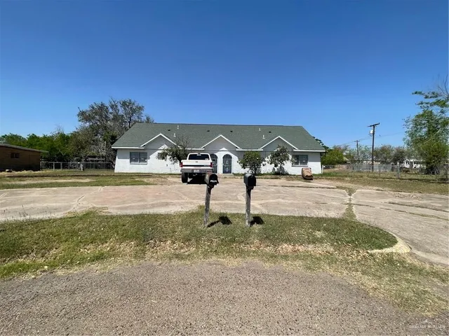 a house view with a outdoor space
