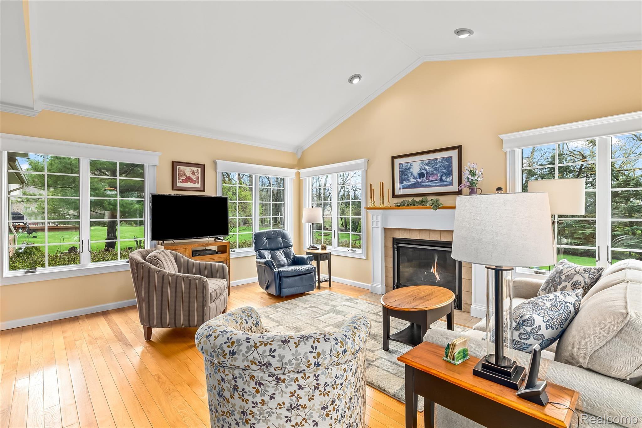 8620 South Ridge Drive Howell, MI 48843 - Photo 12 of 52 26.Family