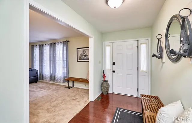 $394,900 | 4732 Arevalo Drive, St. Louis, MO 63128