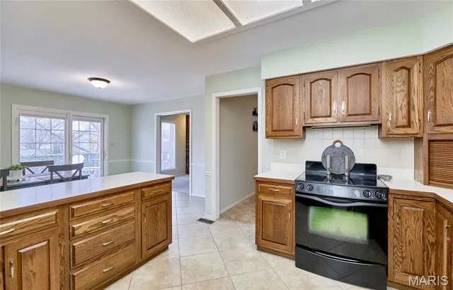 $394,900 | 4732 Arevalo Drive, St. Louis, MO 63128