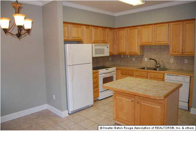 2210 Christian Street, Unit 37 Baton Rouge, LA 70808 - Photo 3 of 9 Gallery Image 3
