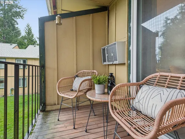 $195,000 | 13335 Southwest Allen Boulevard, Beaverton, OR 97005