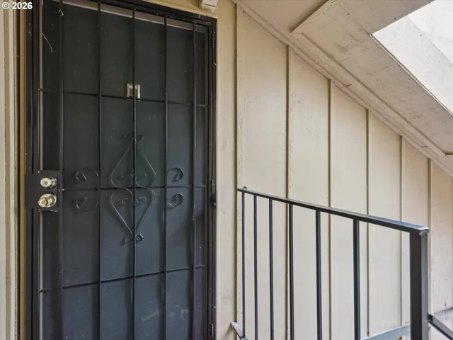 $195,000 | 13335 Southwest Allen Boulevard, Beaverton, OR 97005