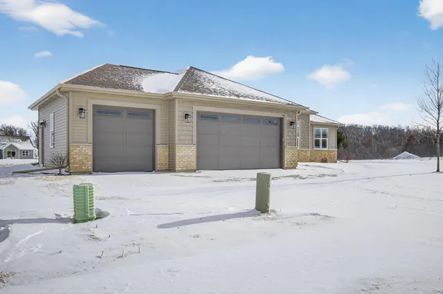 $649,900 | 339 York Street, Unit LT66, Union Grove, WI 53182